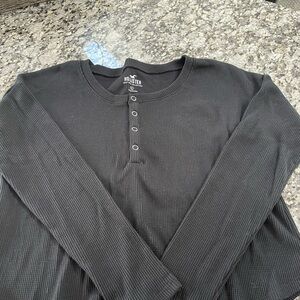 Hollister women’s Black Long Sleeve Shirt